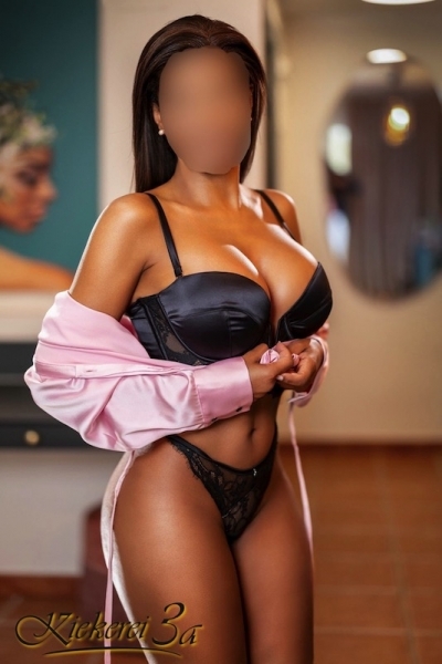 0570Helena02